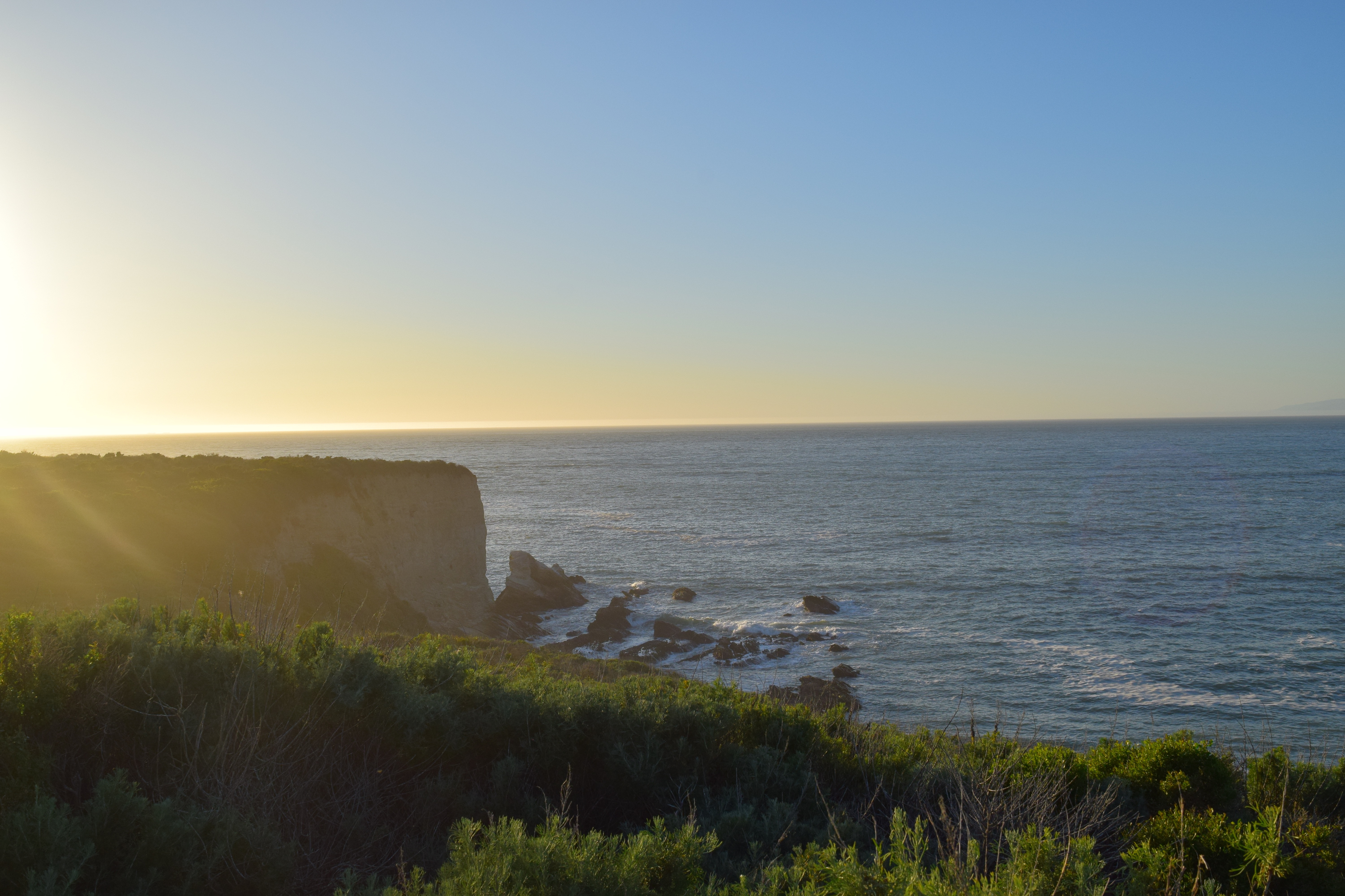 Montaña de Oro Bluff Trail