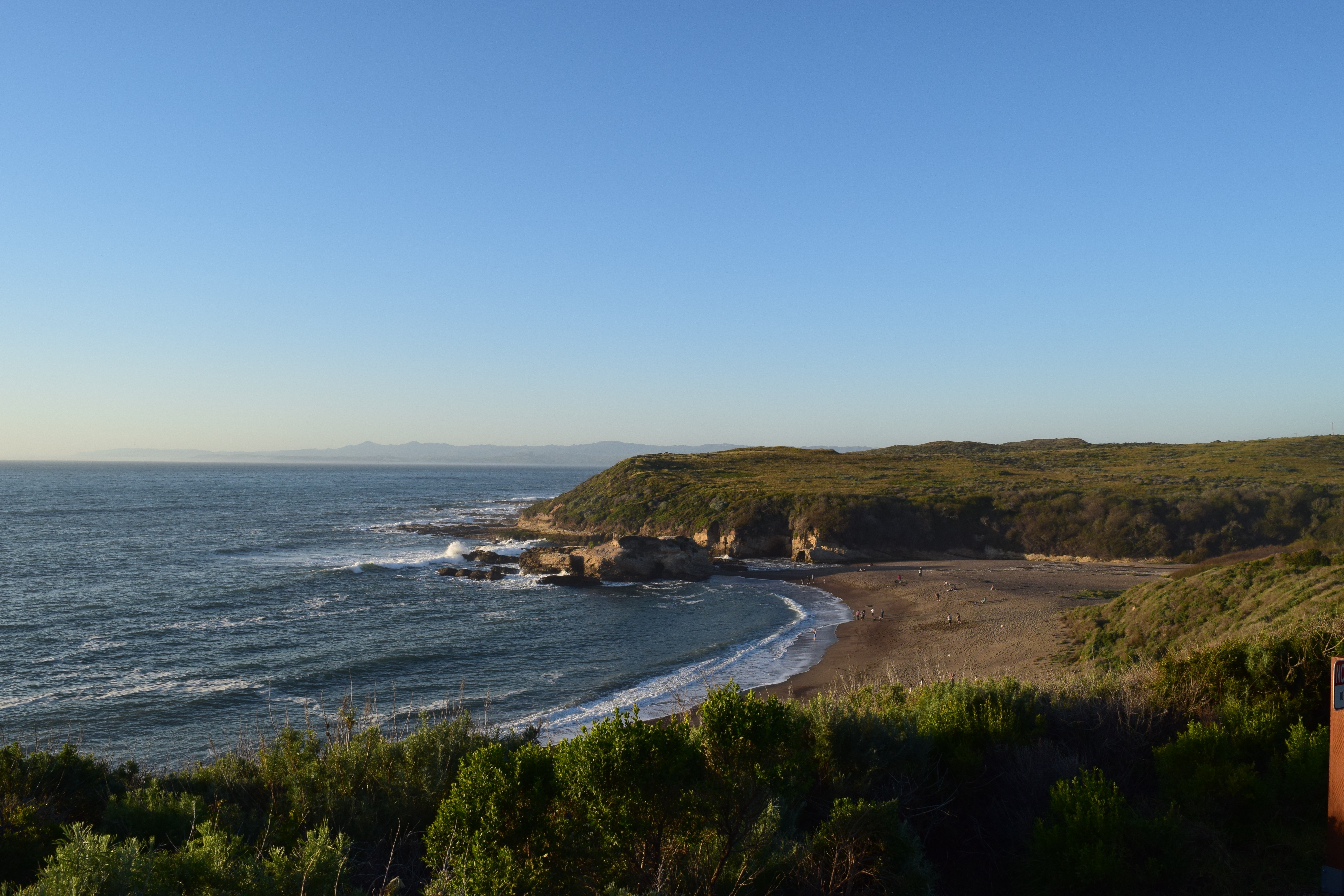 Montaña de Oro Bluff Trail