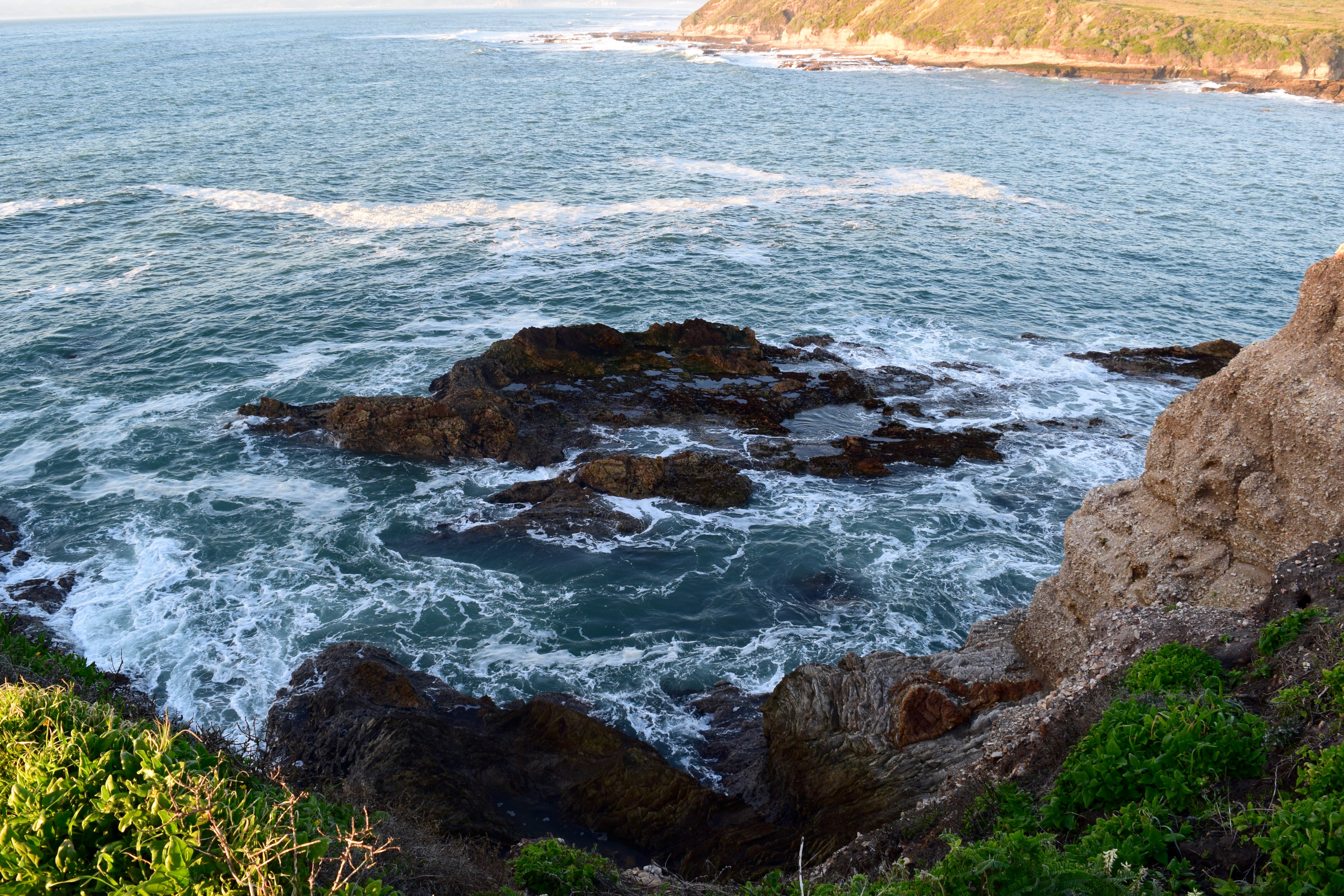 Montaña de Oro Bluff Trail
