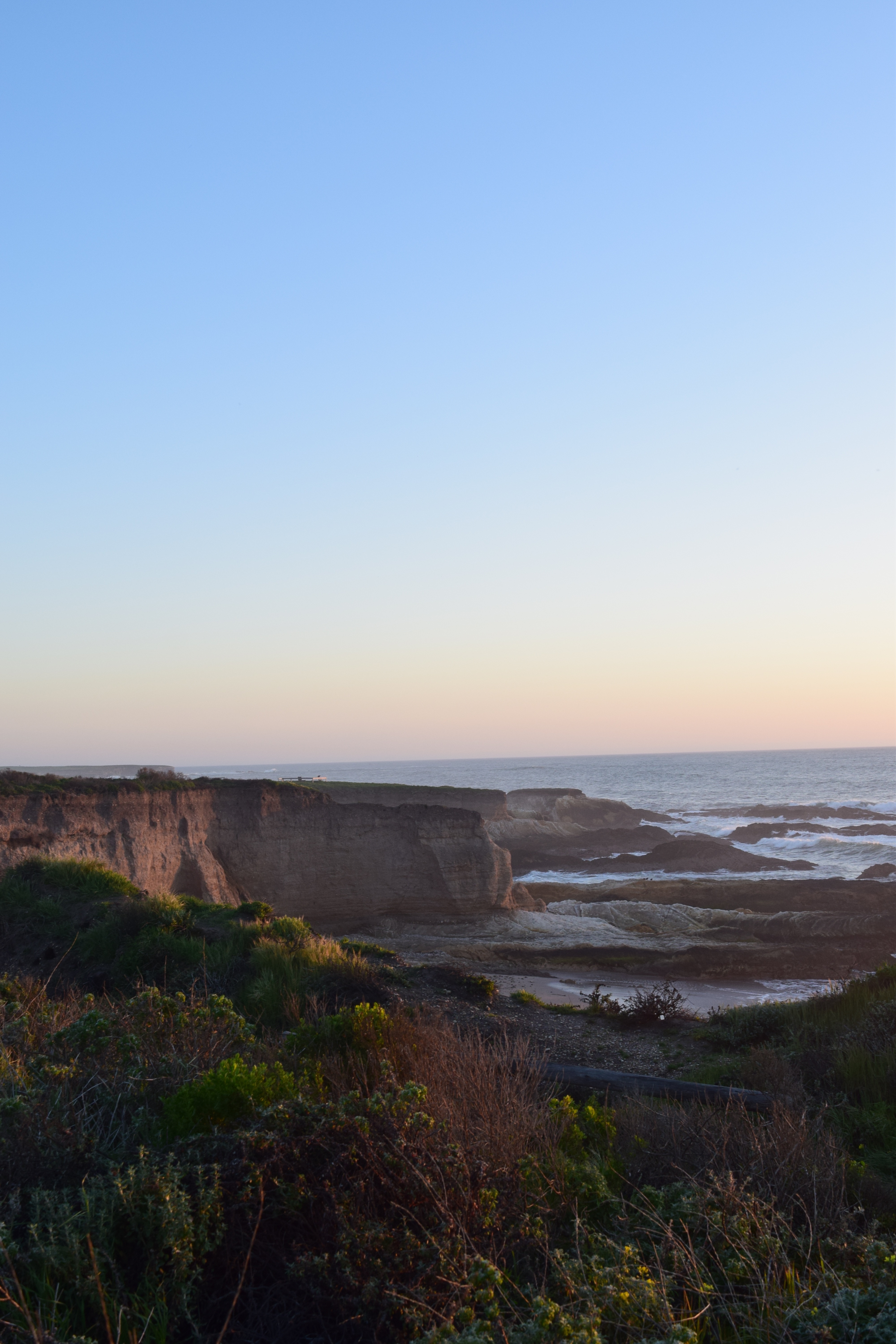 Montaña de Oro Bluff Trail