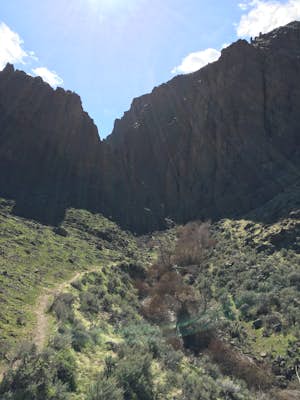 Hike through Squaw Creek Canyon