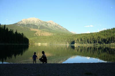 Camp at Alces Lake in Whiteswan Provincial Park