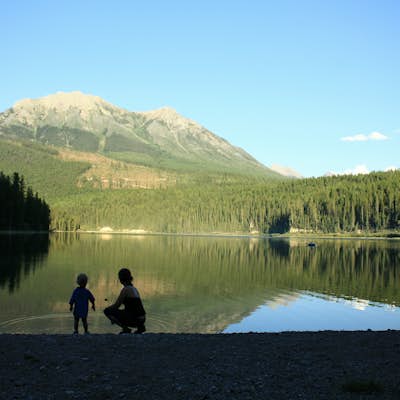 Camp at Alces Lake in Whiteswan Provincial Park