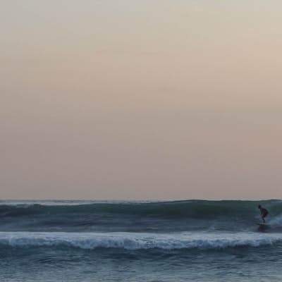 Surf Playa Negra