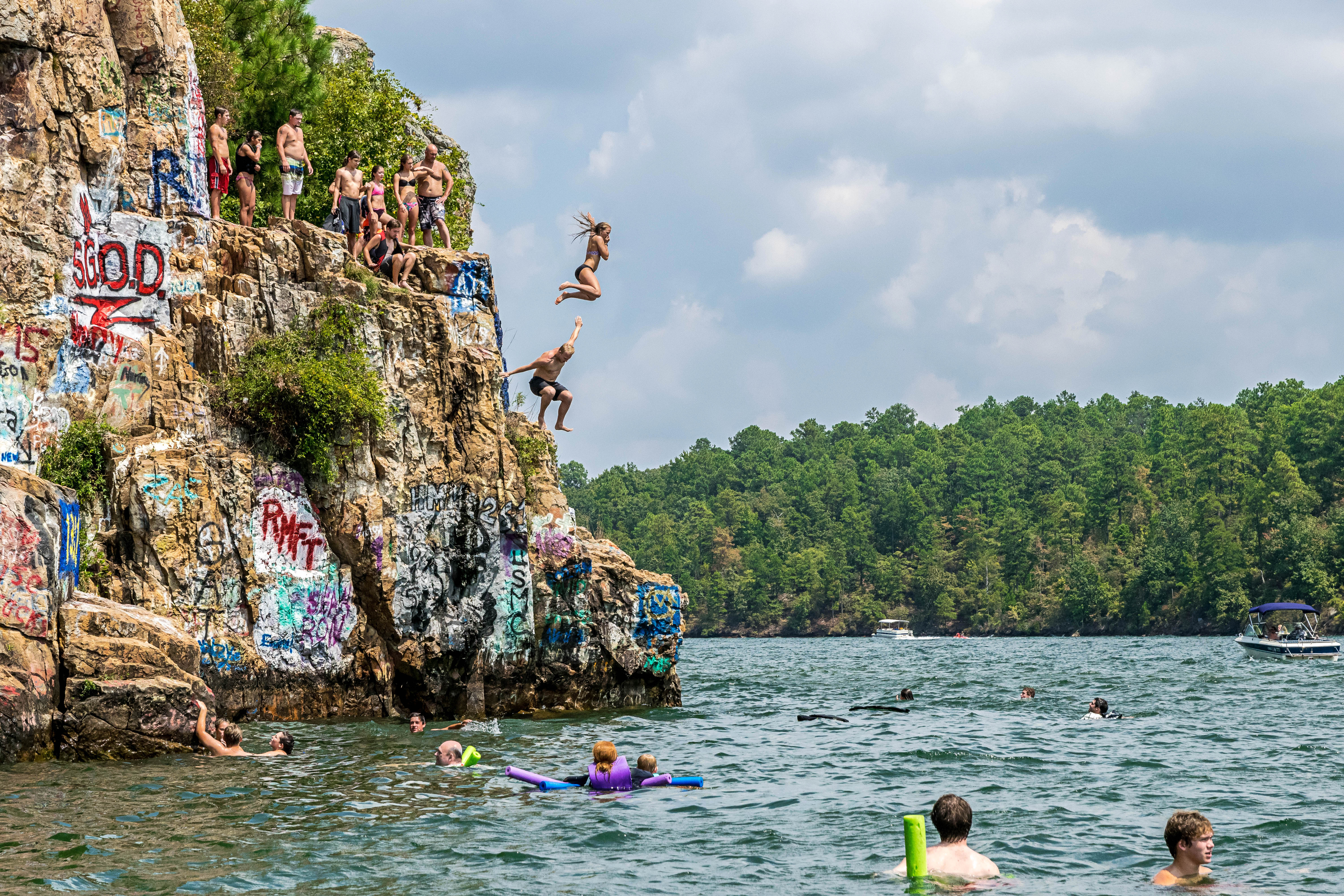 Cliff Jump at Acapulco Rock (Chimney Rock)