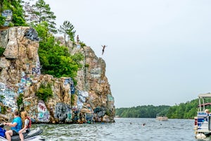 Cliff Jump at Acapulco Rock (Chimney Rock)