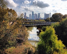 Explore Buffalo Bayou Park