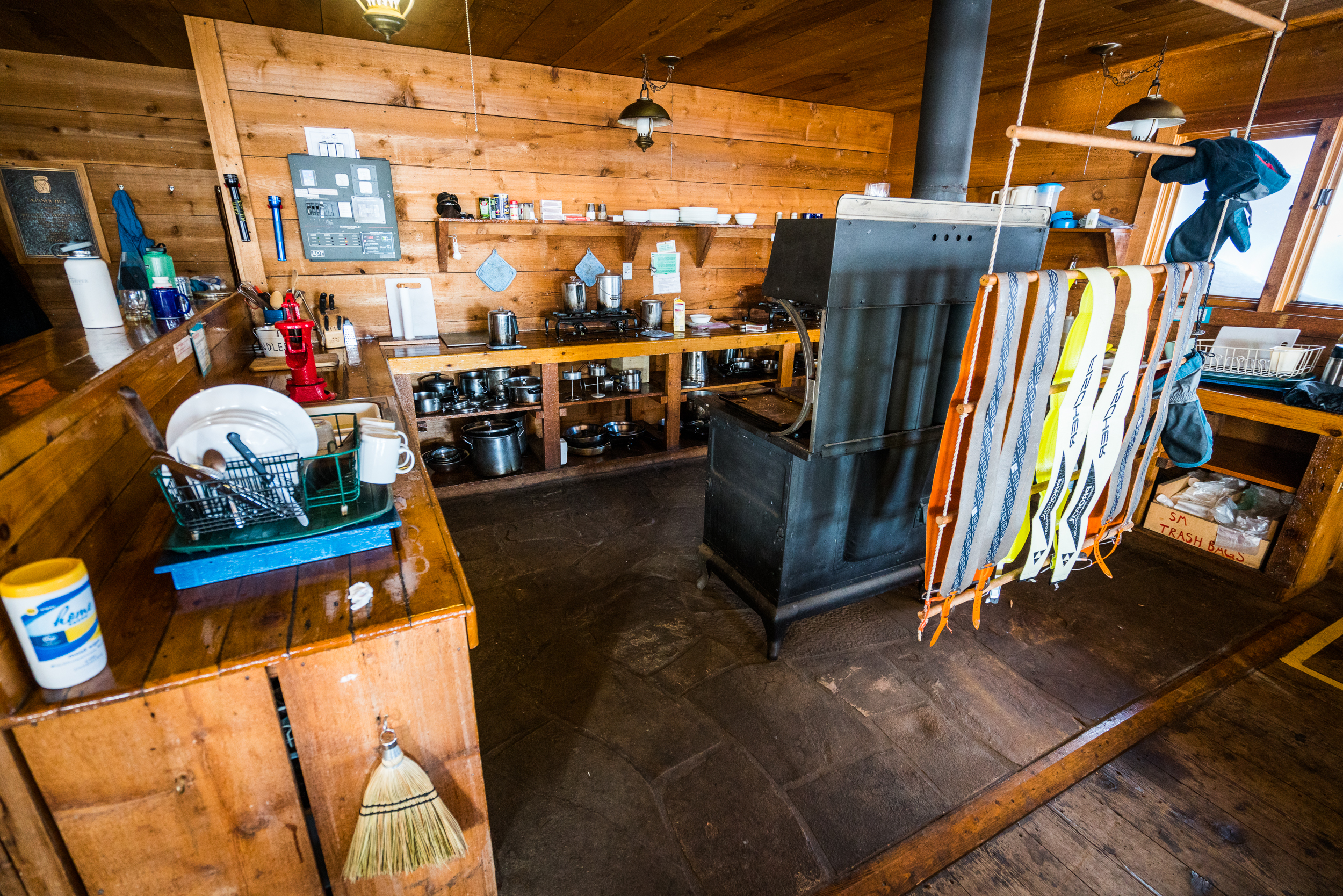 Ski Betty Bear to Skinner Hut