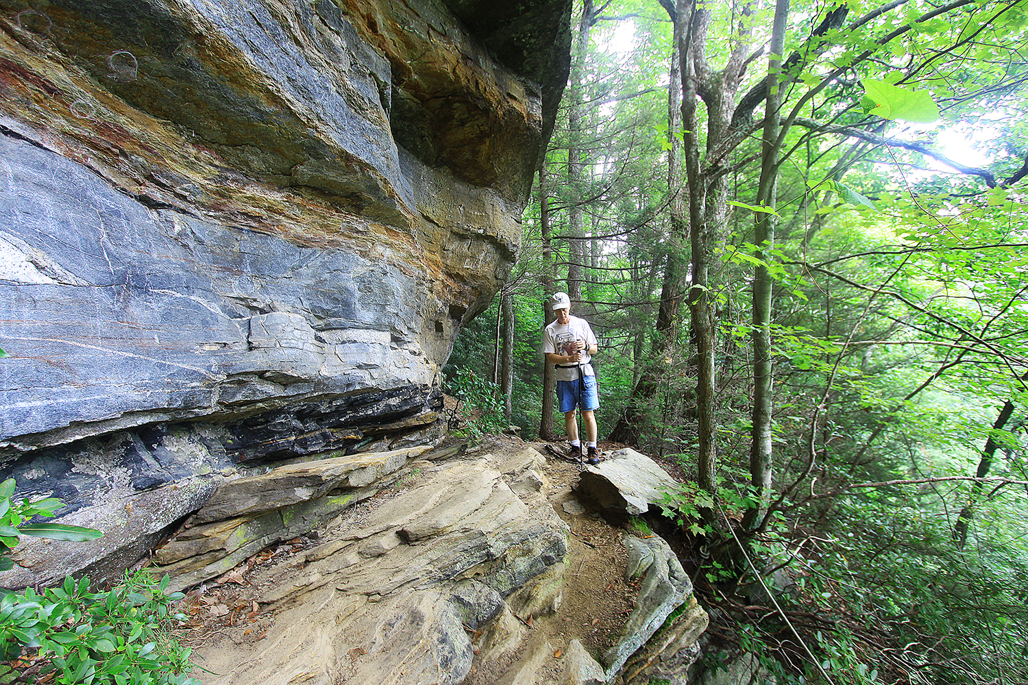 Rainbow Falls and Pretty Place