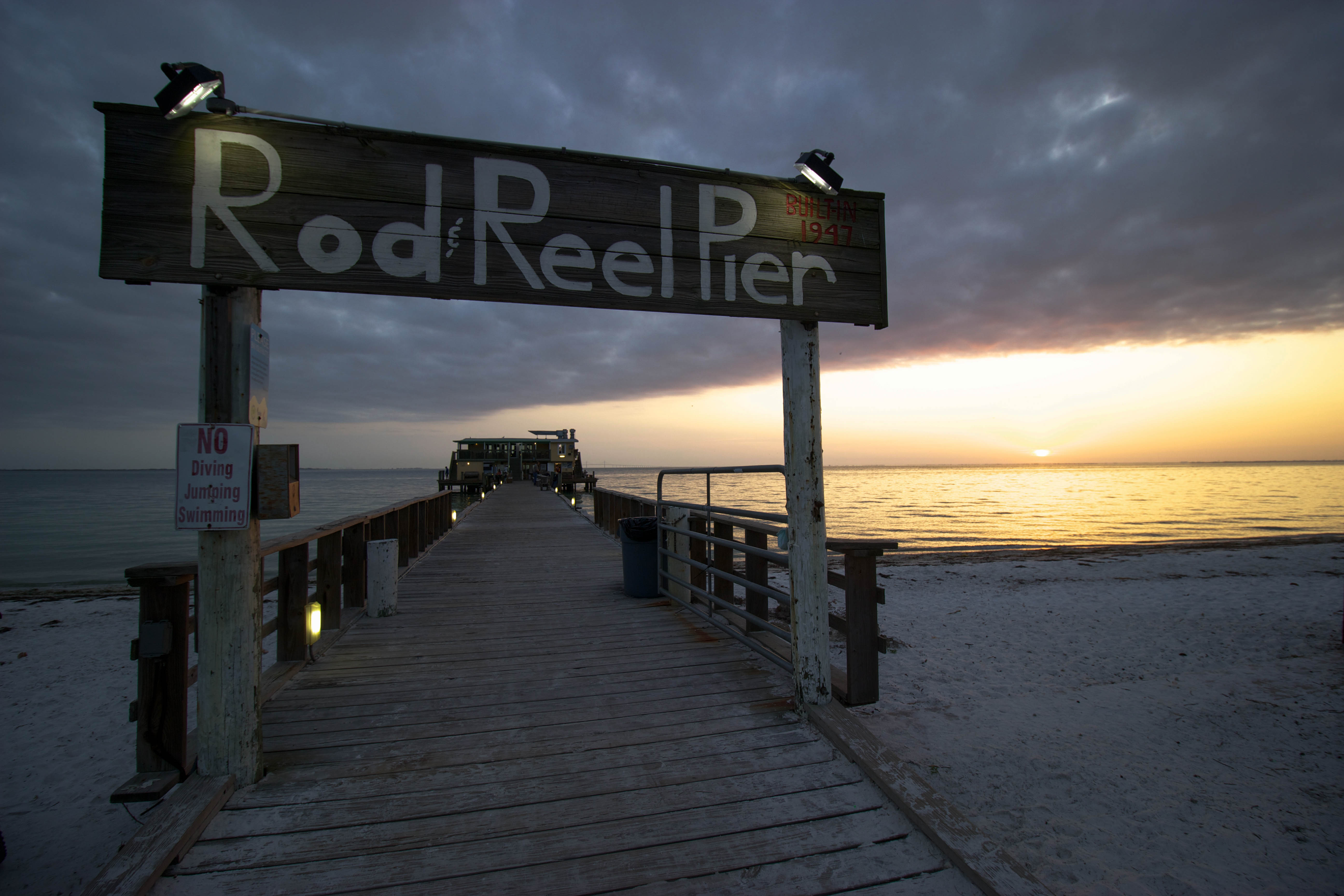 Catch the Sunrise at Rod & Reel Pier