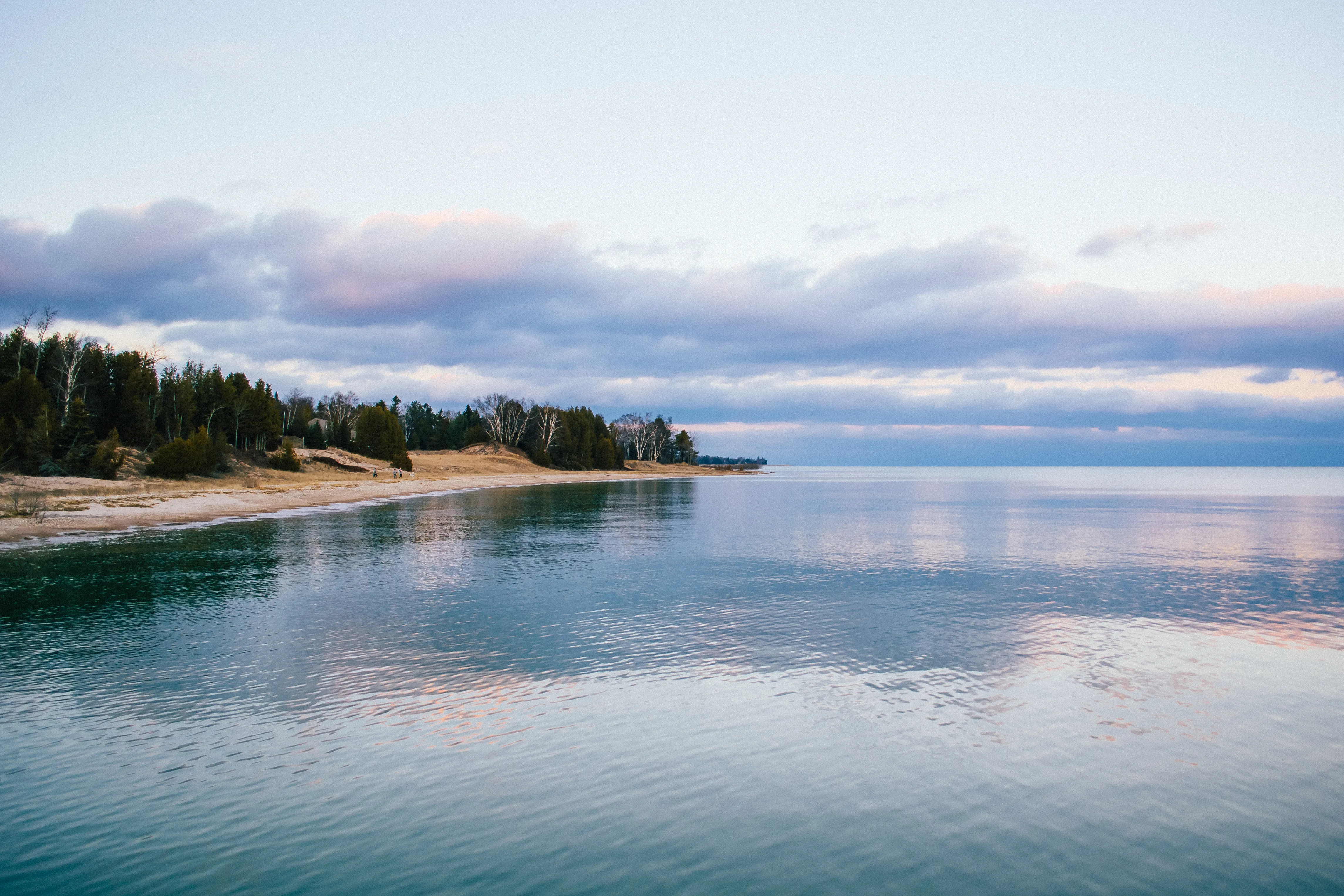 Photograph the Lighthouse at Sturgeon Bay Ship Canal Pierhead