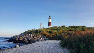 Stroll along the Montauk Point Lighthouse Cliff Walk