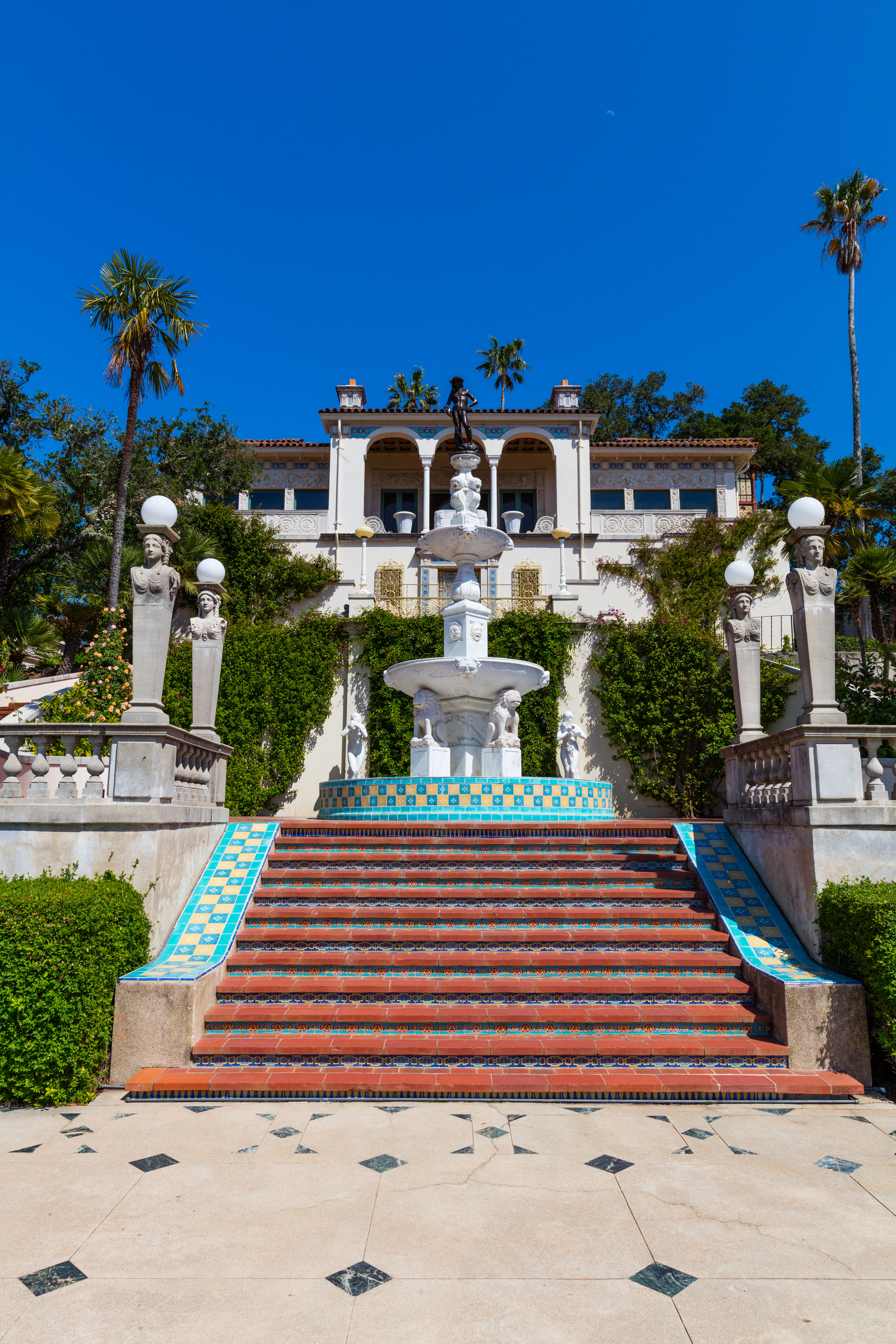 Explore Hearst Castle