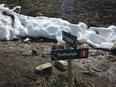 Hike Trolltunga