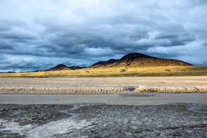 Hike Grimes Point Archaeological Site