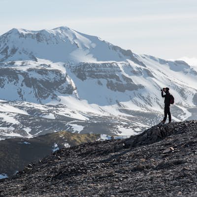 Hike Mount Drápuhlíðarfjall