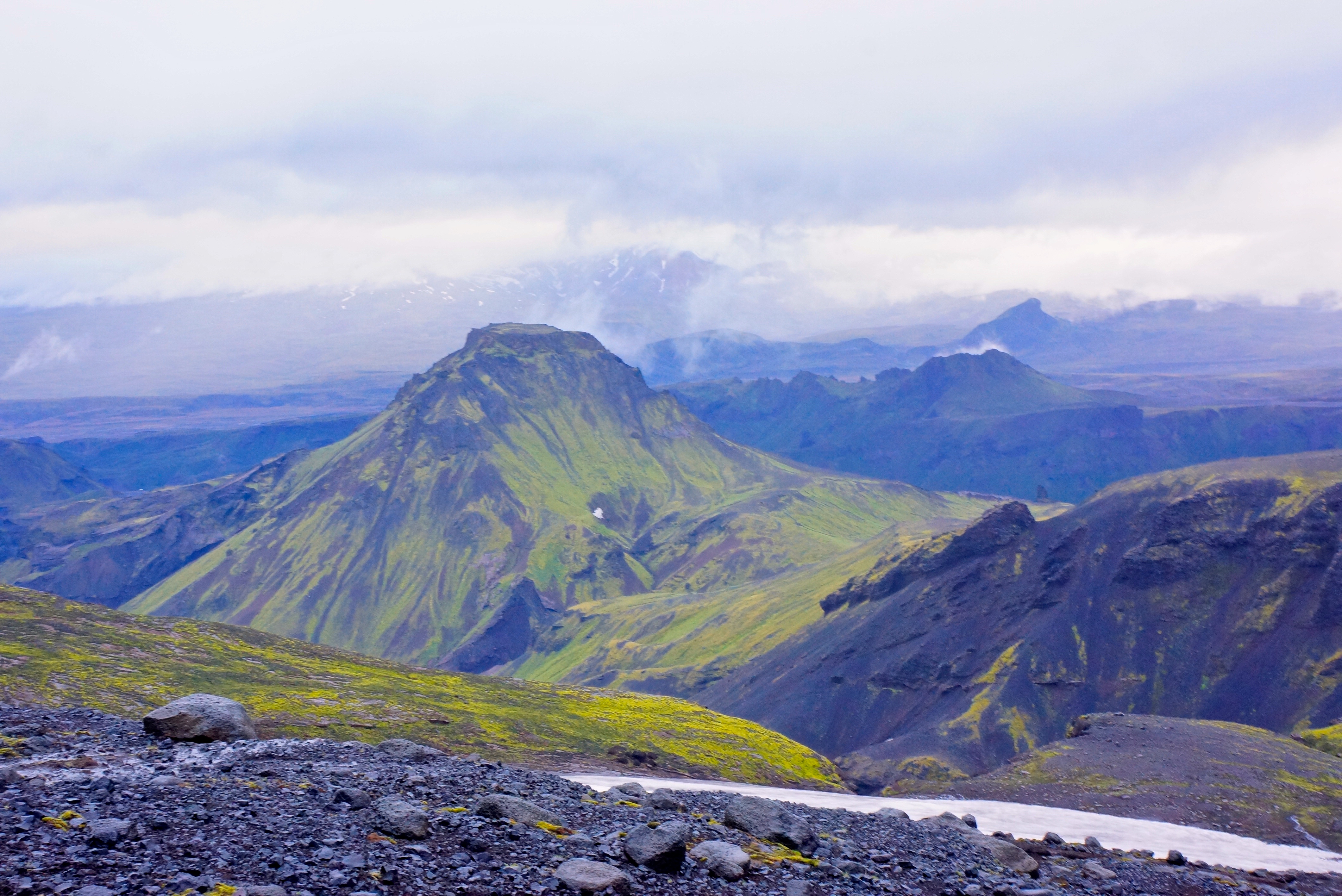 Hike Fimmvörðuháls Pass