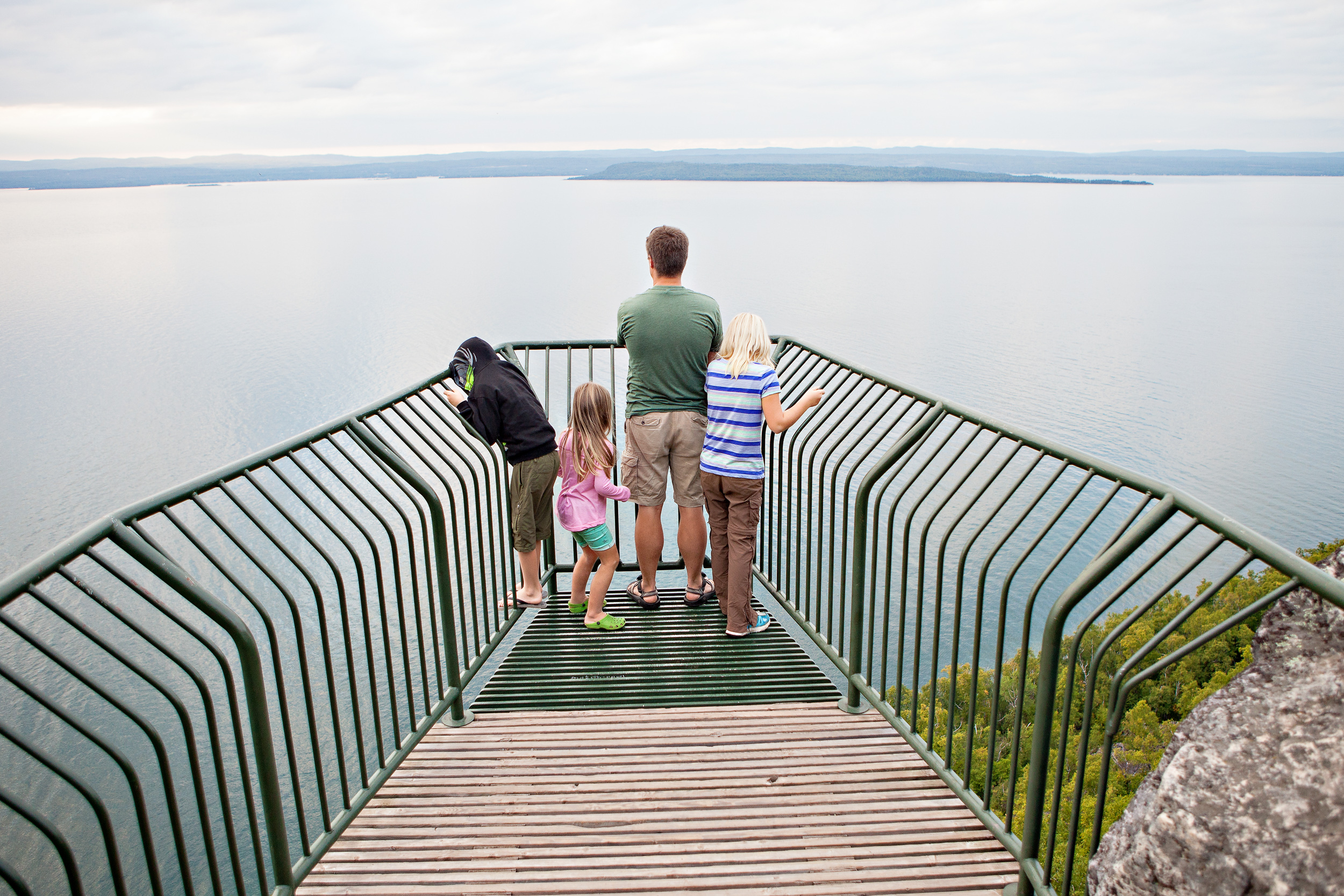 Camp at Sleeping Giant Provincial Park