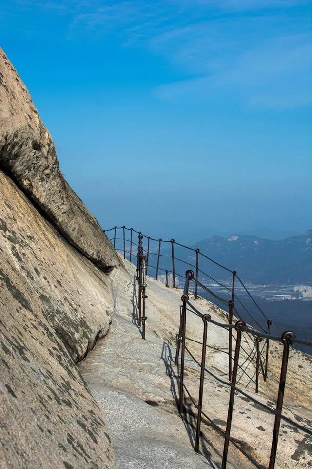 Summit Mt. Bukhansan (북한산)