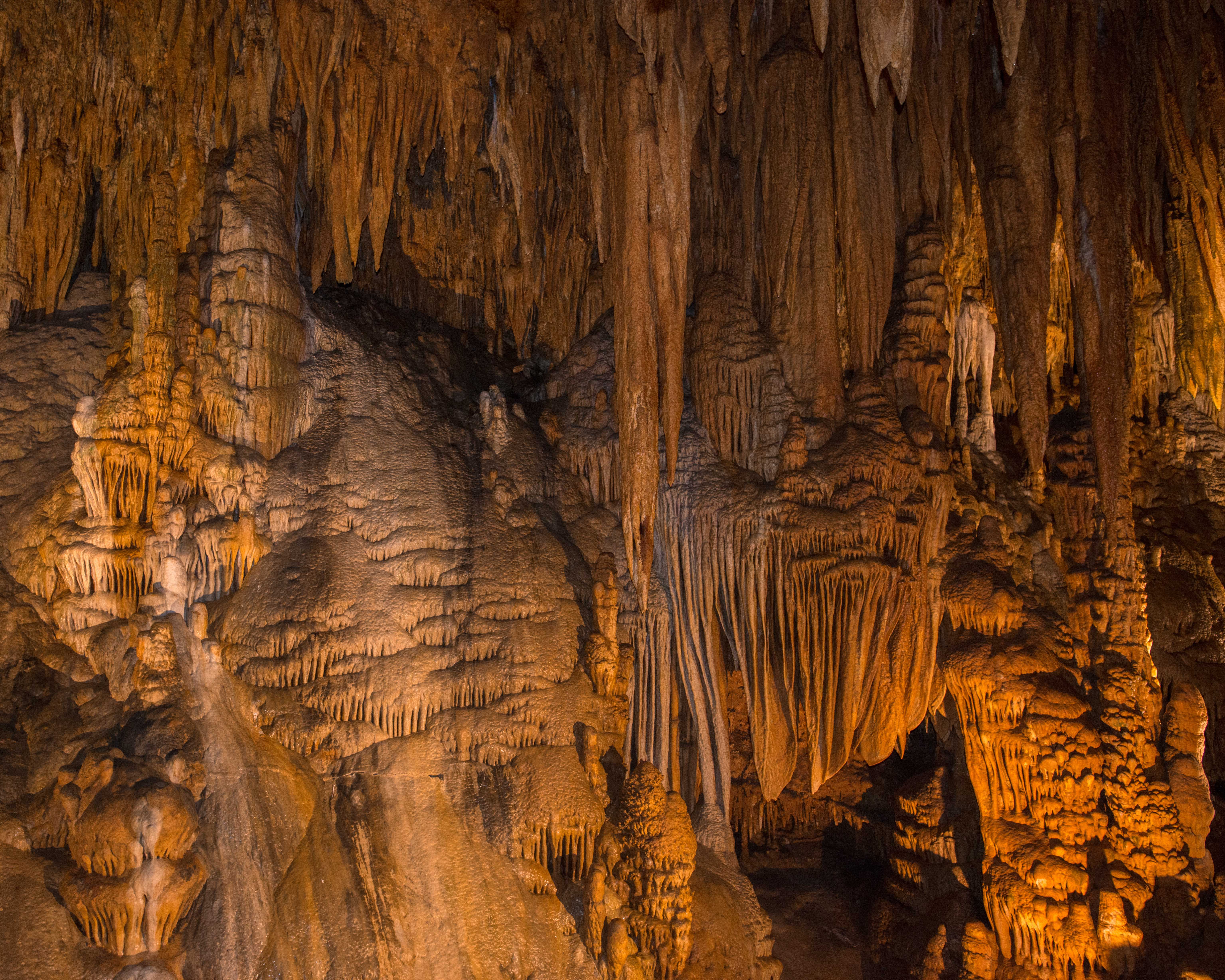 Explore the Luray Caverns