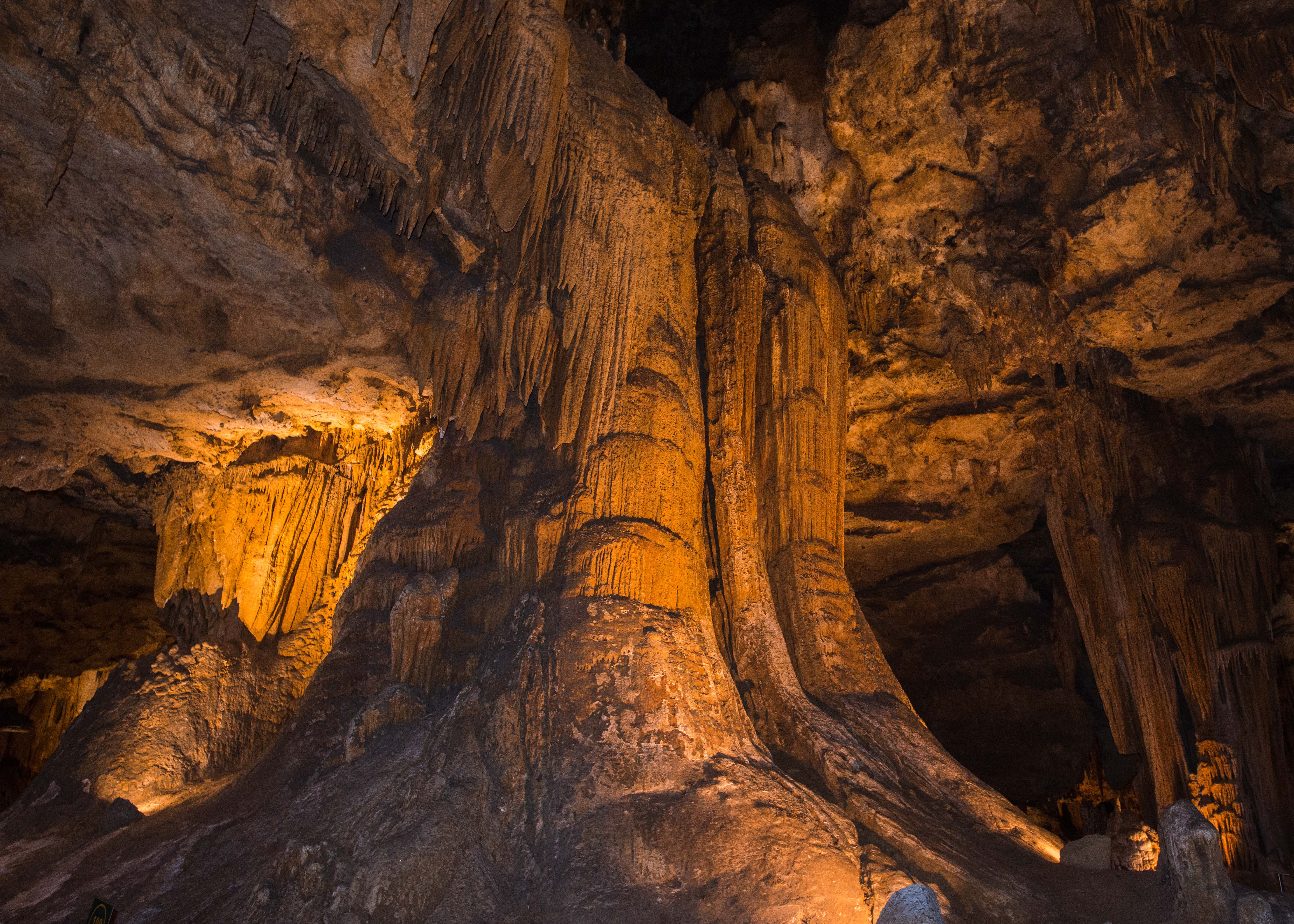 Explore the Luray Caverns