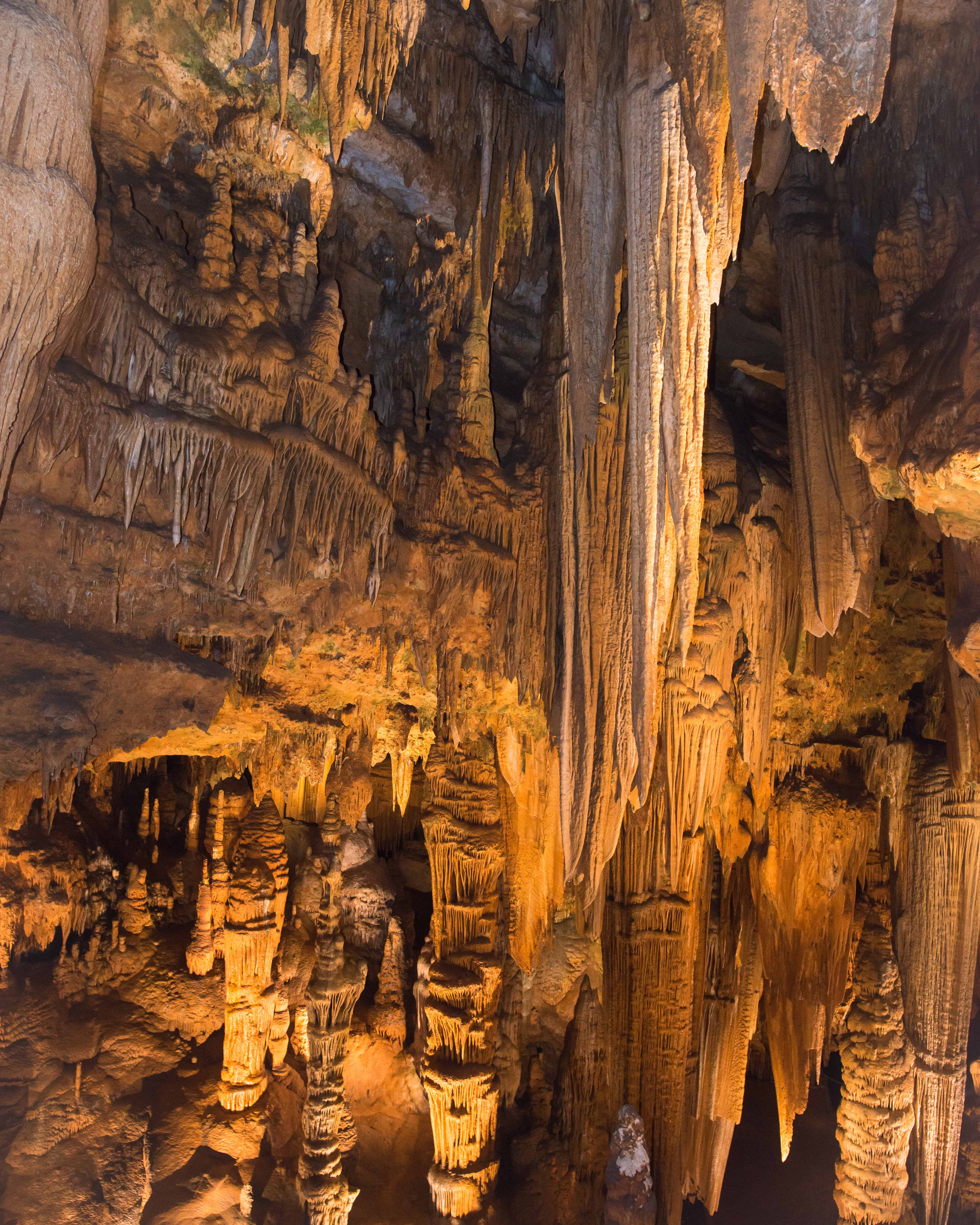 Explore the Luray Caverns