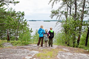 Hike Blind Ash Bay Trail in Voyageurs NP