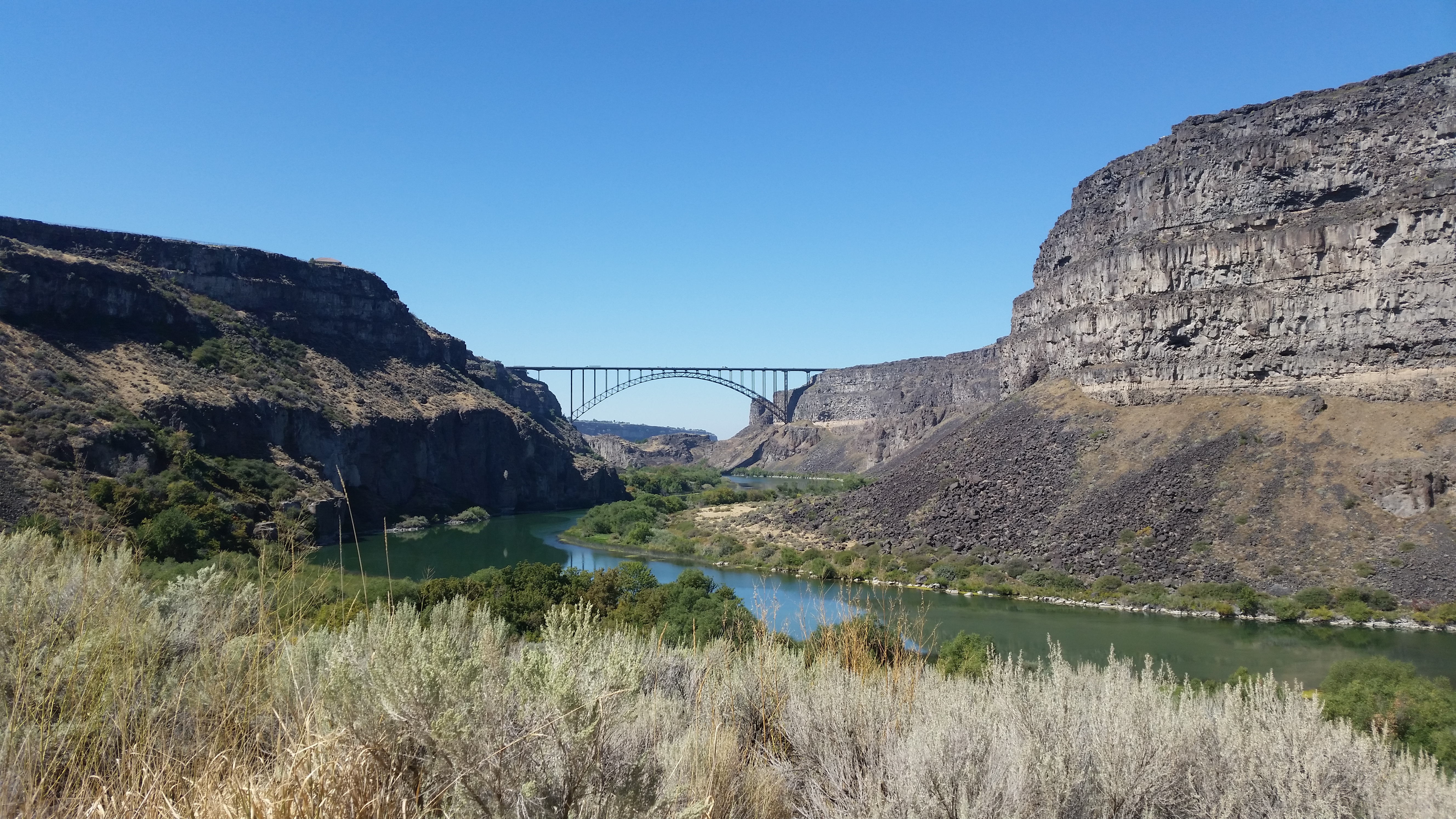 Hike the Snake River Canyon to Pillar Falls, Twin Falls, Idaho