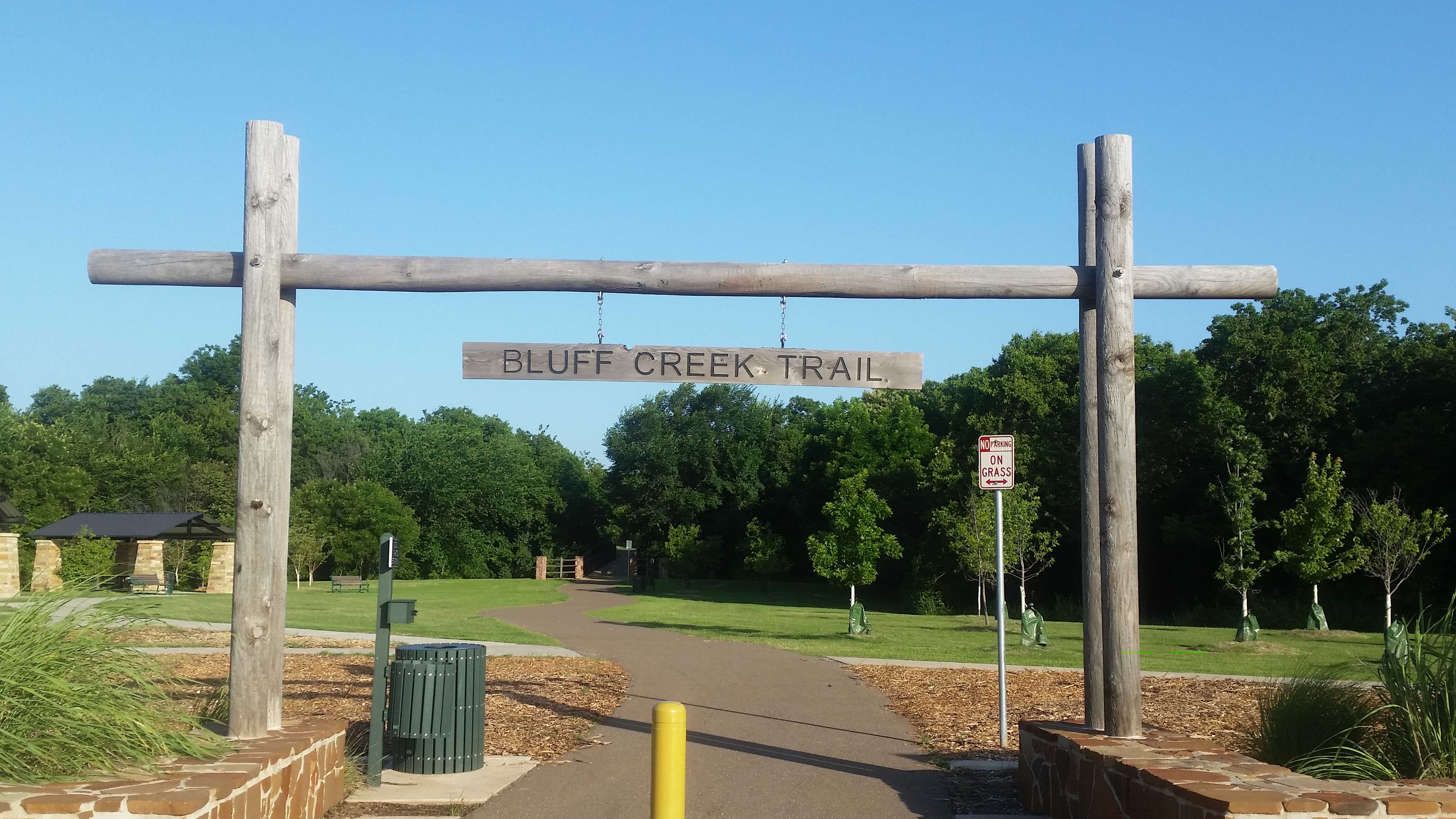 Run through Bluff Creek Park in Oklahoma City