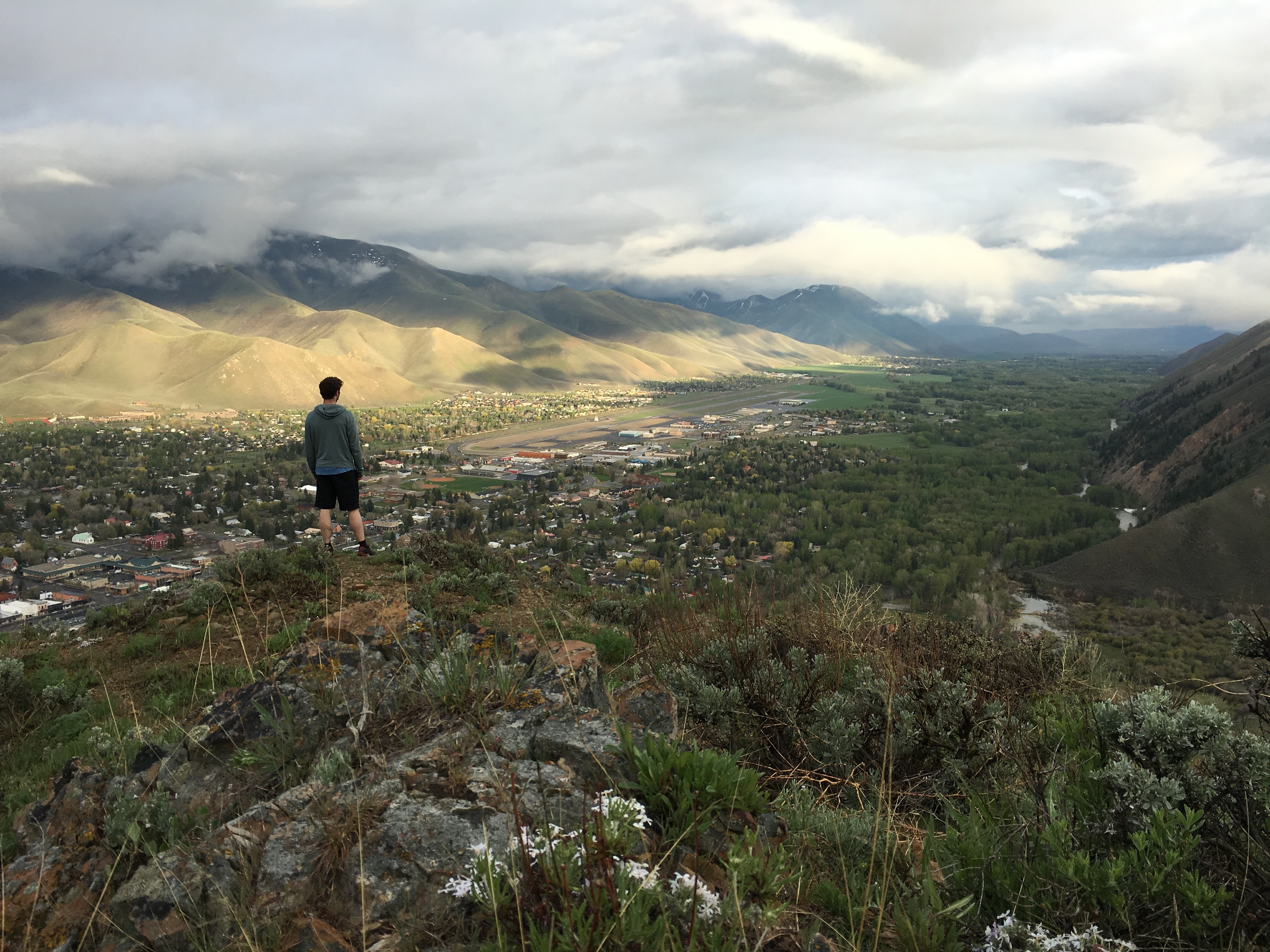 Hike Carbonate Mountain