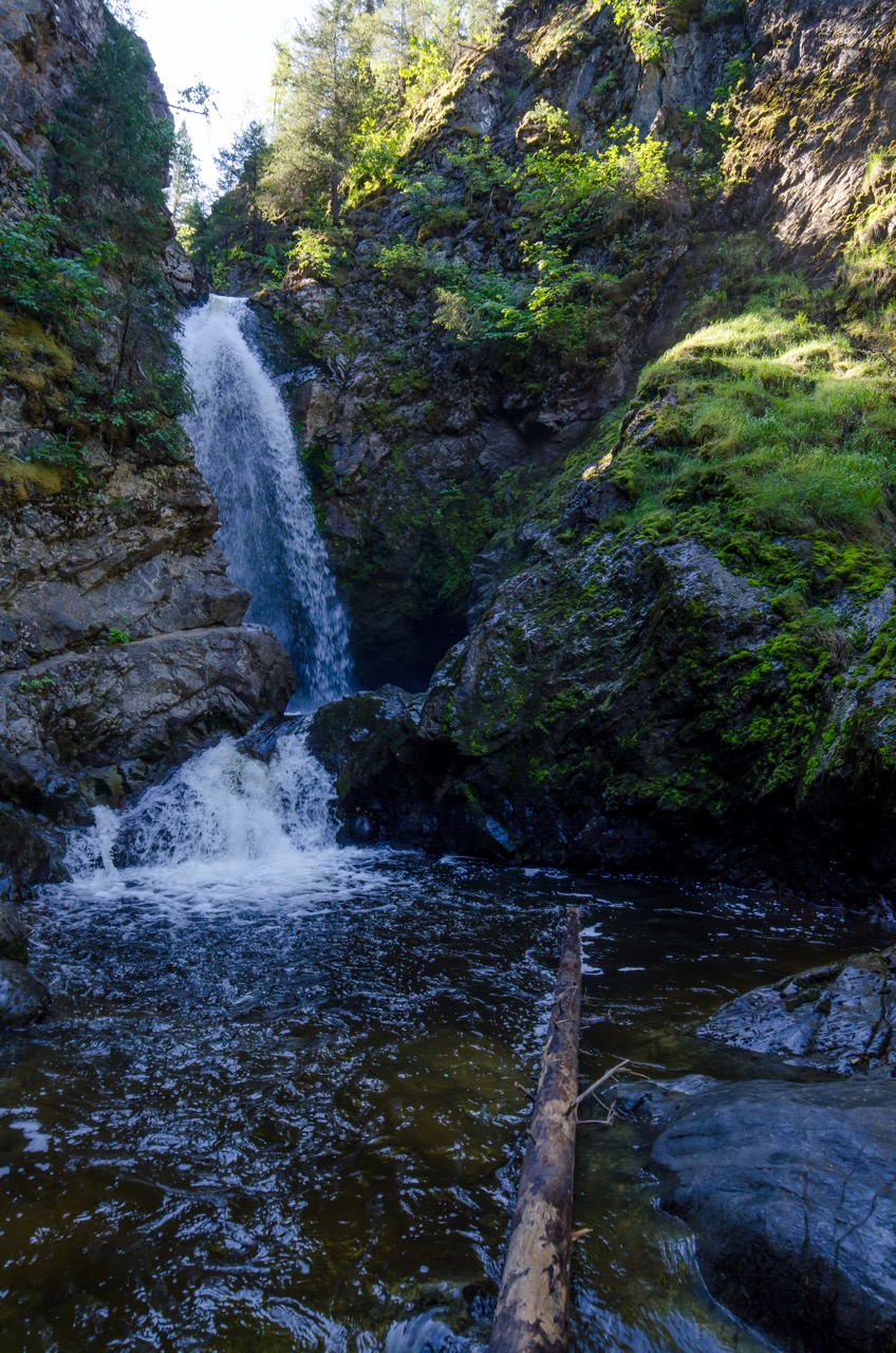 Explore Hixon Falls