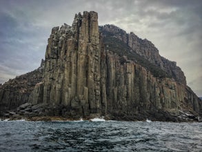 Photograph the Tasman Peninsula by Boat