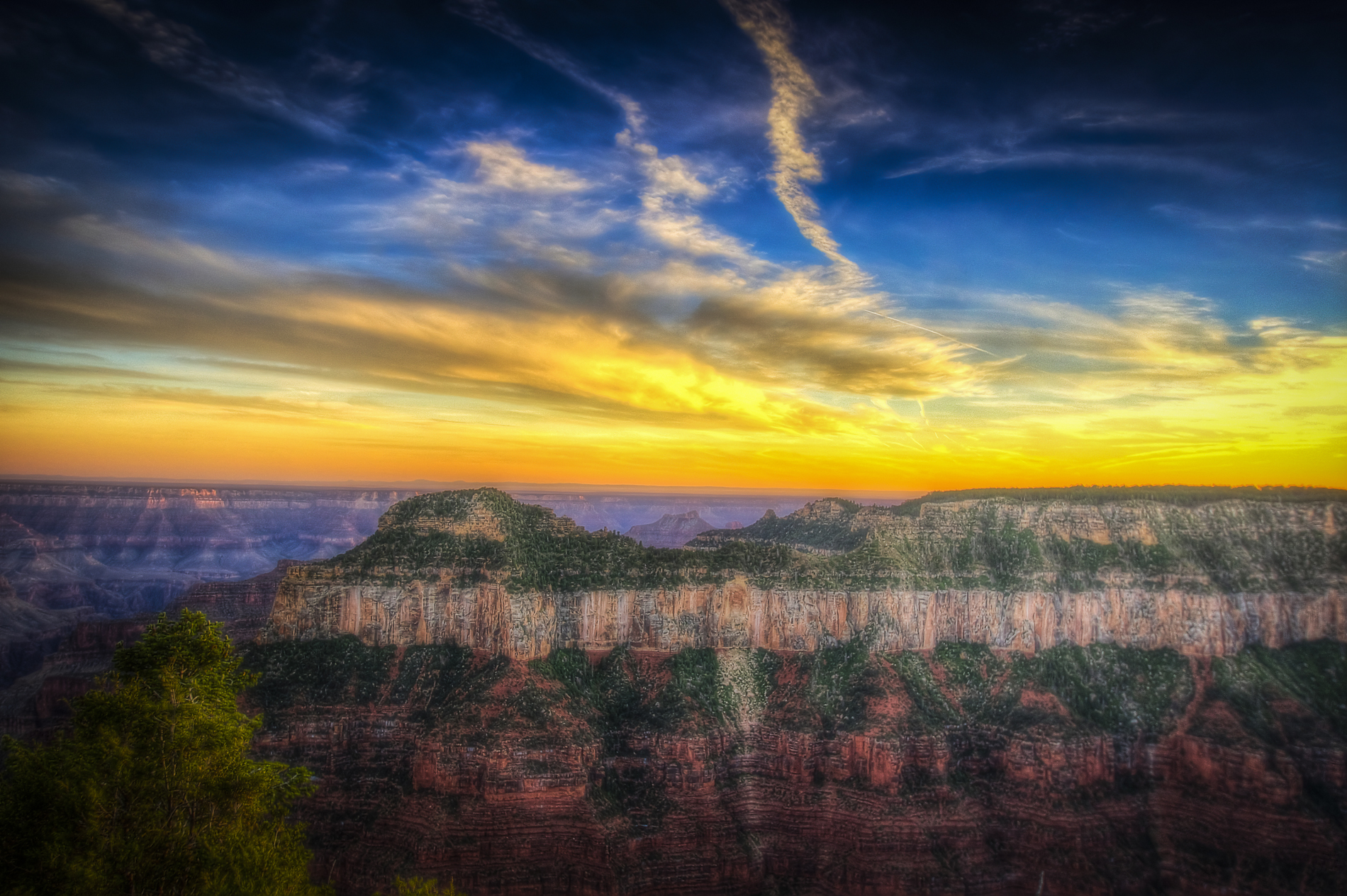 Photograph a Sunset from the North Rim Lodge