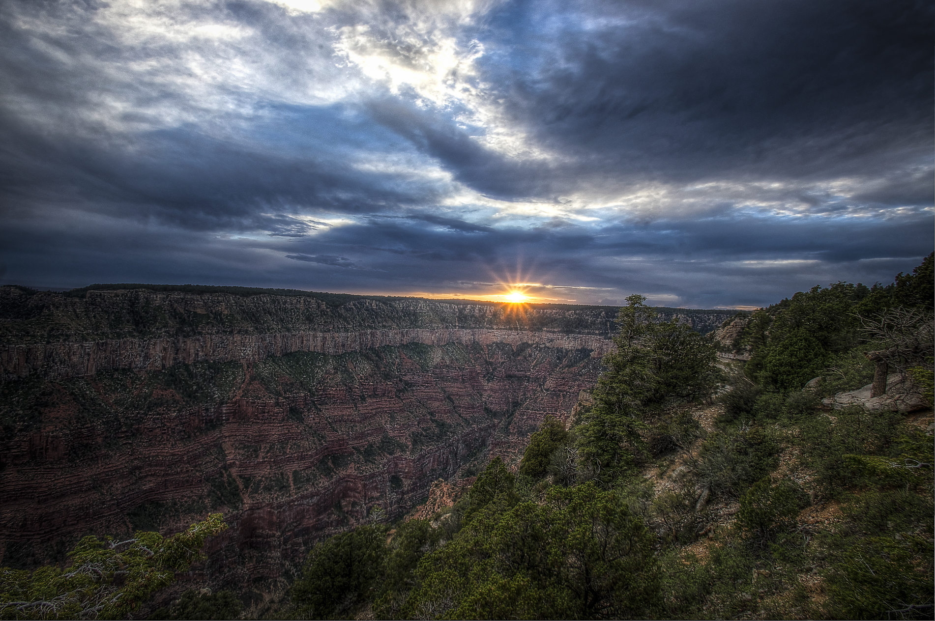 Photograph a Sunset from the North Rim Lodge