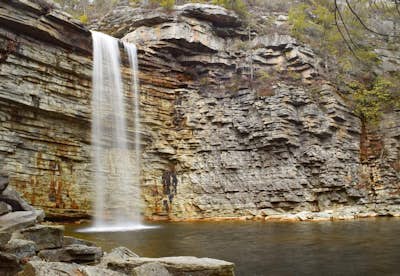 AWOWsting falls 