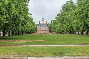 Visit Colonial Williamsburg