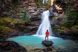 10 Surprisingly Stellar Waterfalls In Colorado