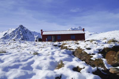 Overnight or day hike to Brewester Hut 
