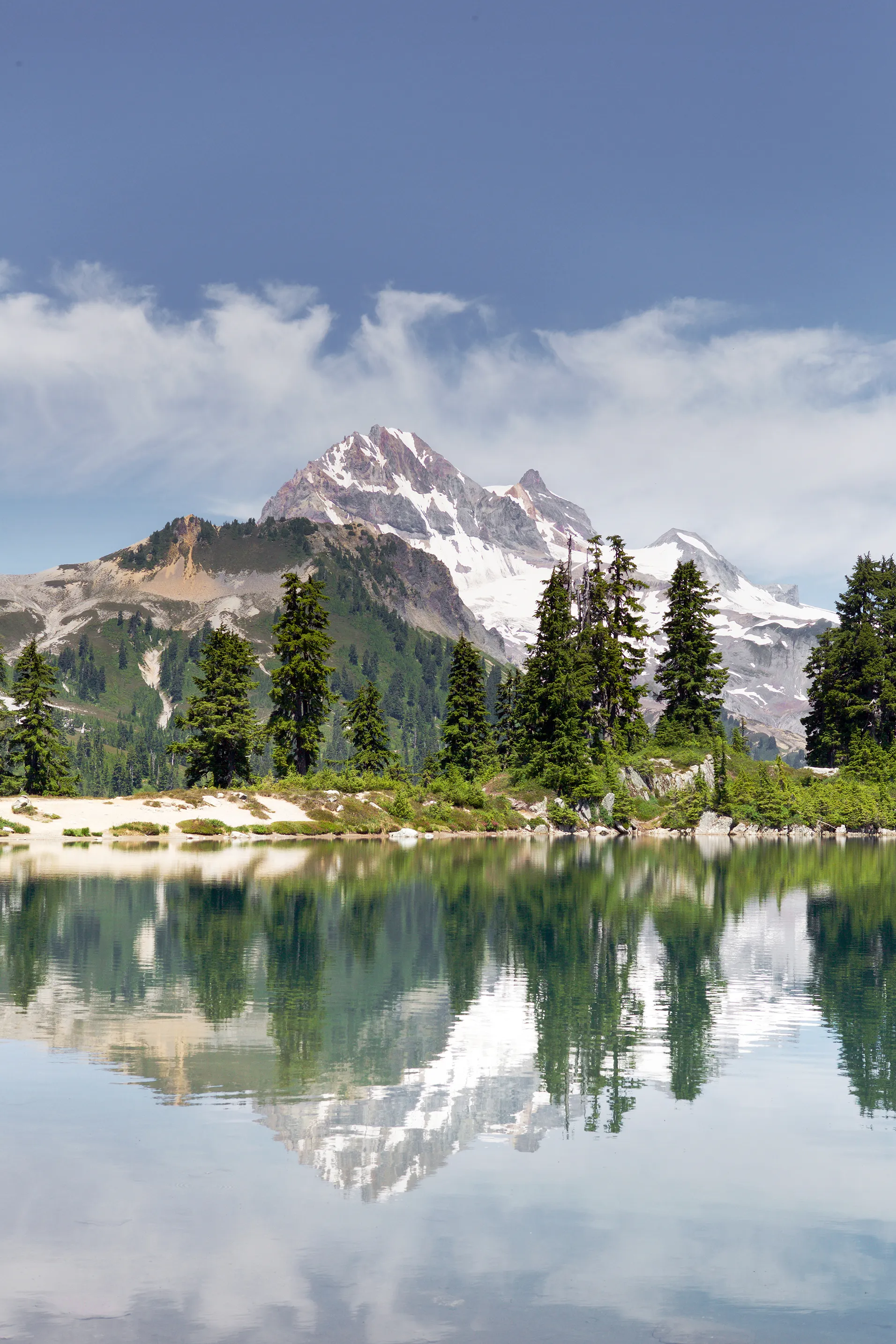 Elfin Lakes Trail