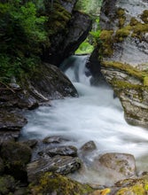 Hellroaring Falls