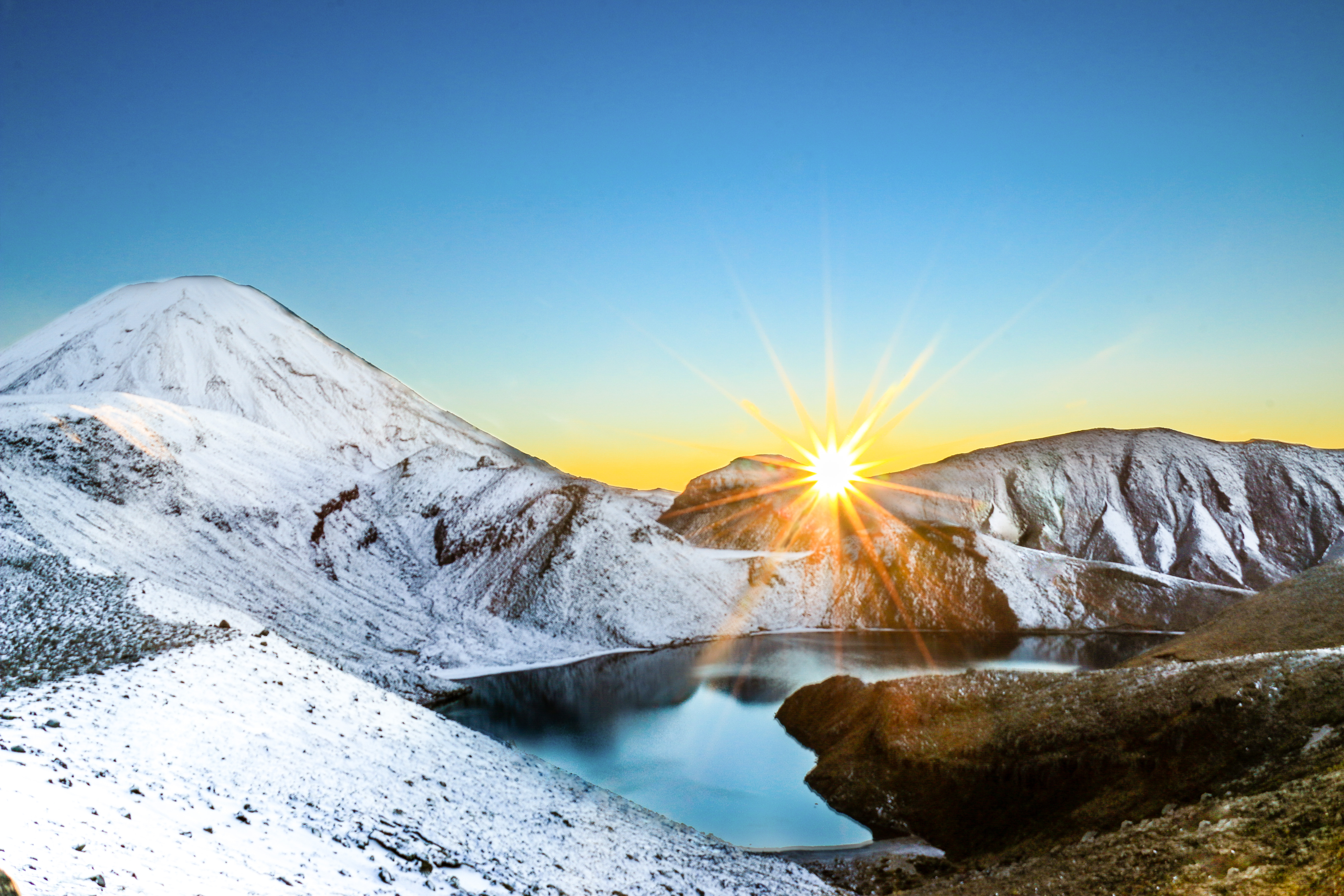 Backpack to Tama Lakes