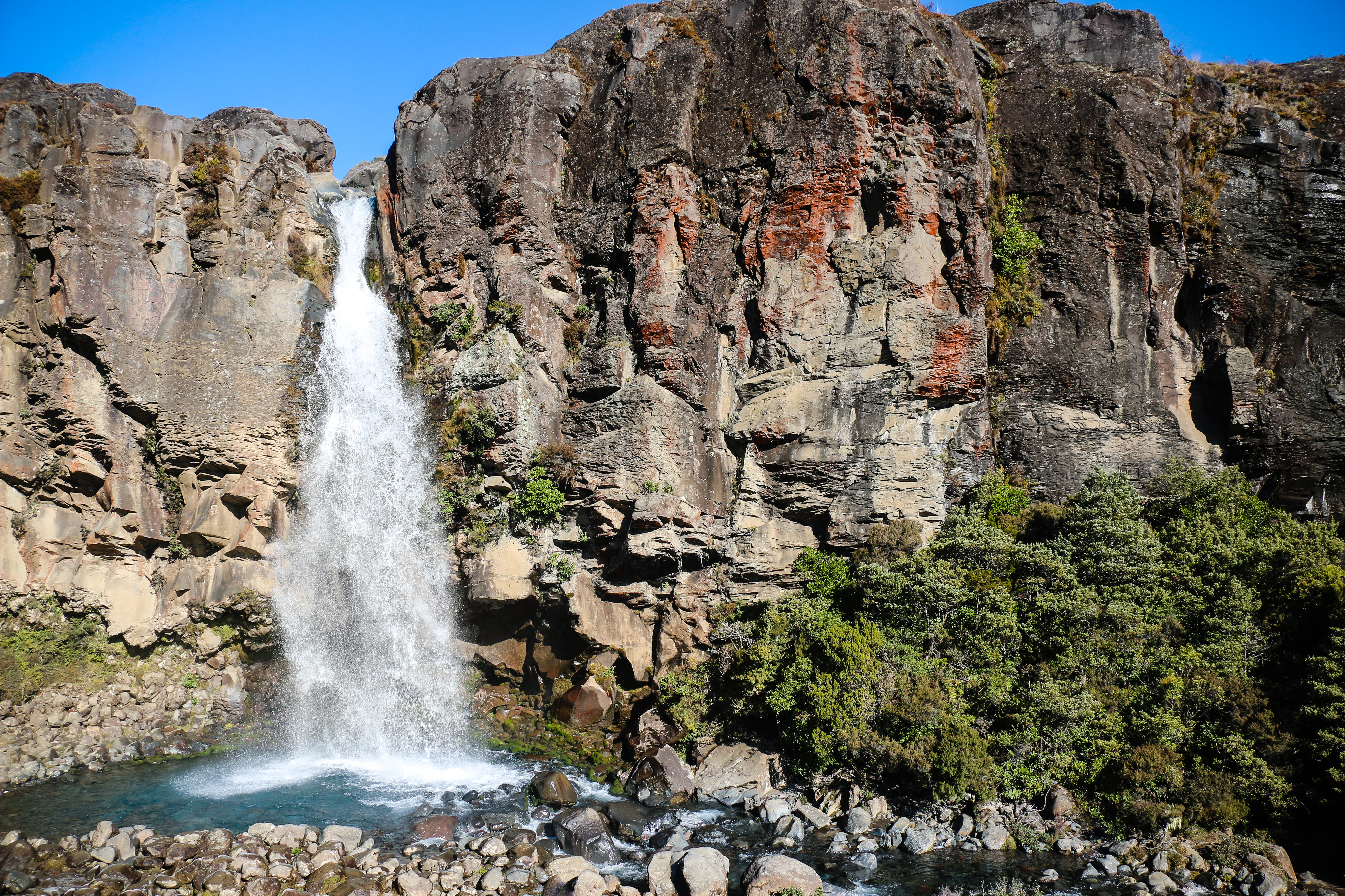 Backpack to Tama Lakes