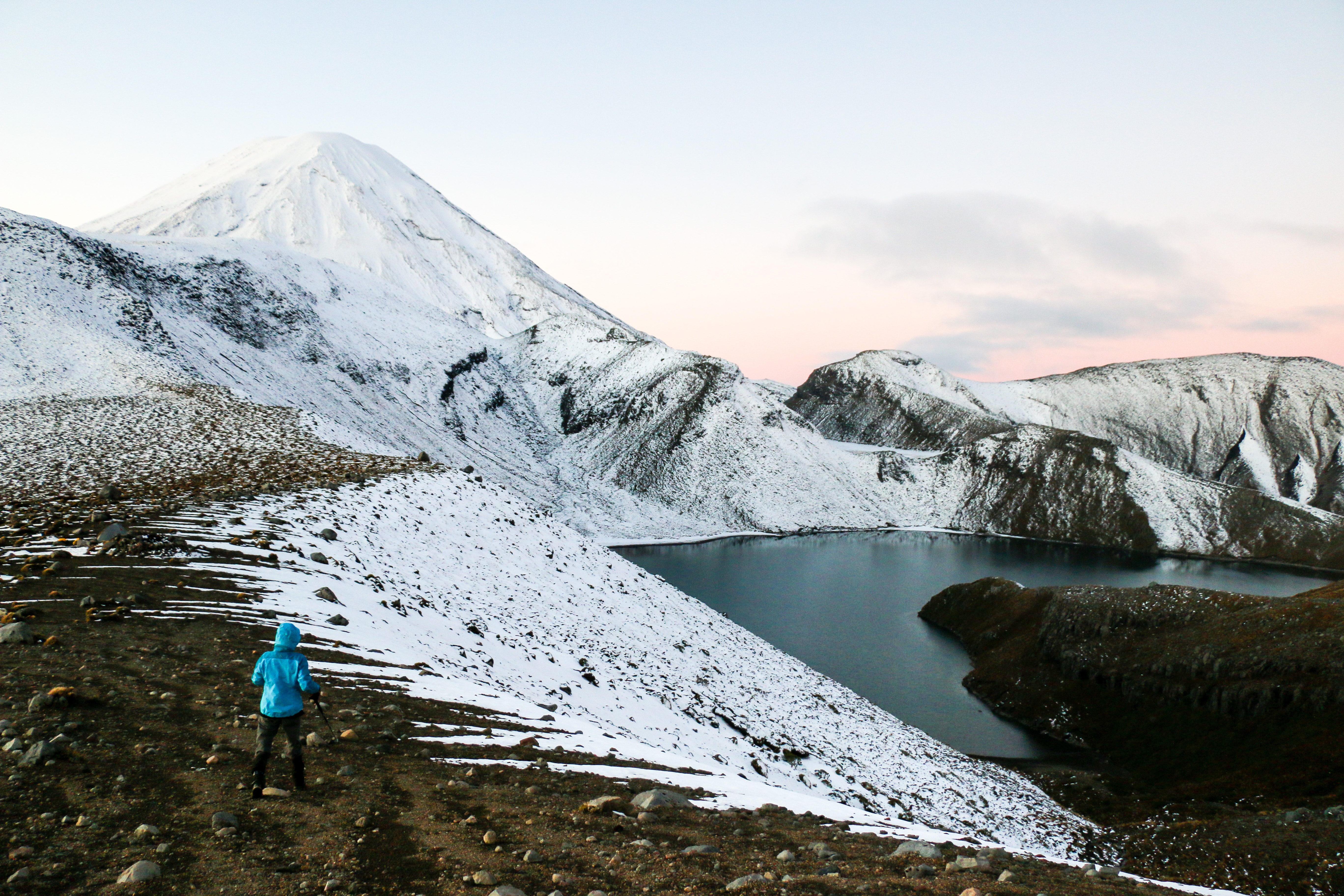 Backpack to Tama Lakes