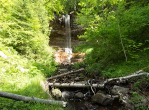 Munising Falls