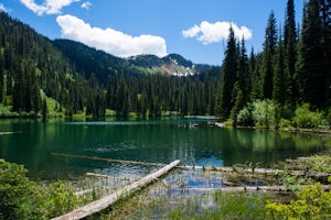 Hike to Bond Lake