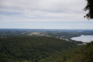 Hike Hawk Rock, PA