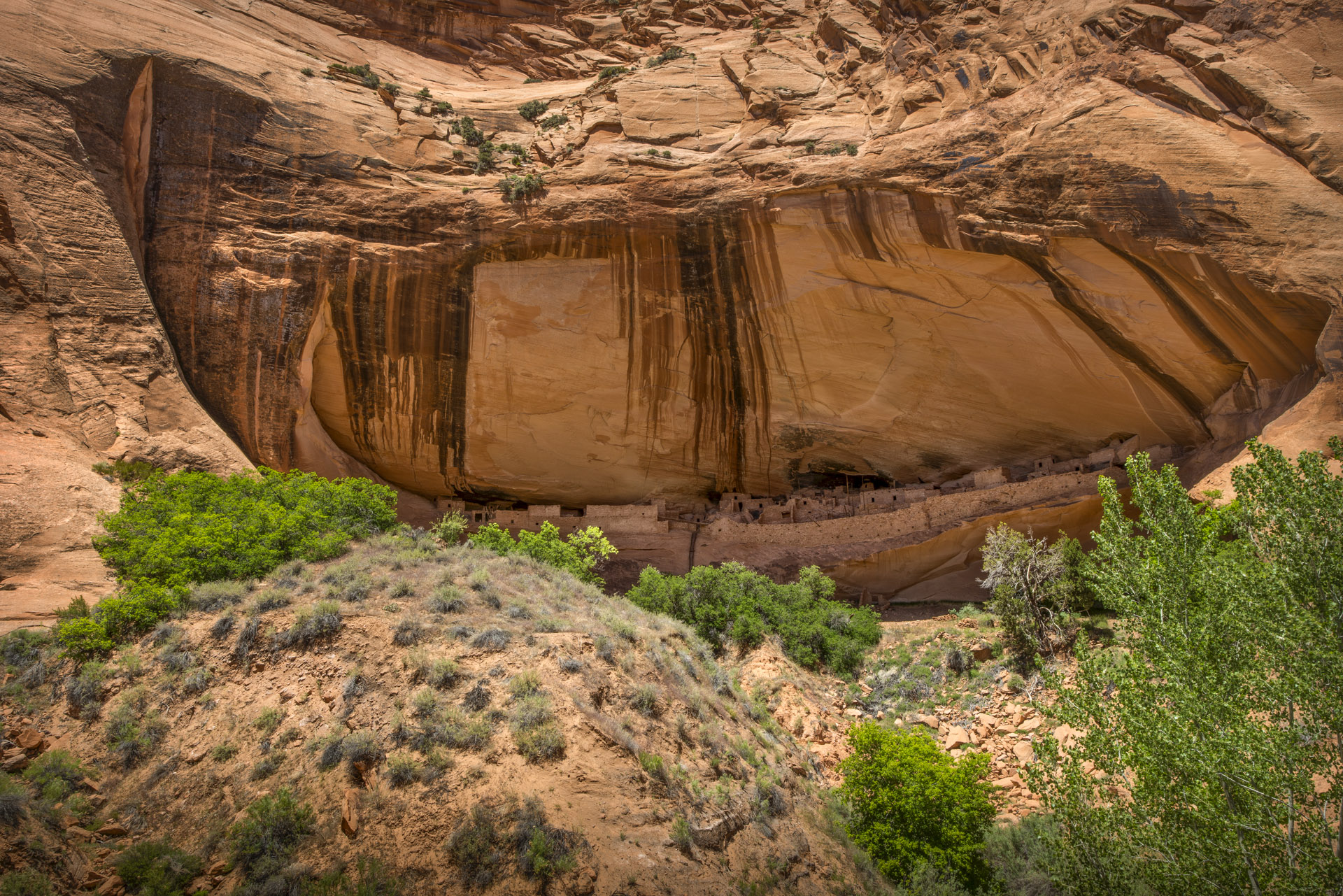 Hike to the Keet Seel Ancestral Puebloan Ruins, Kayenta, Arizona