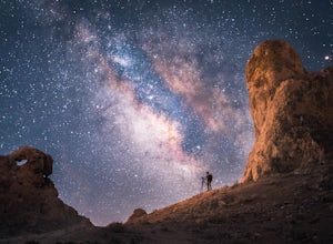 Big Universe, Small World: Photography, Social Media, and Modern Connection