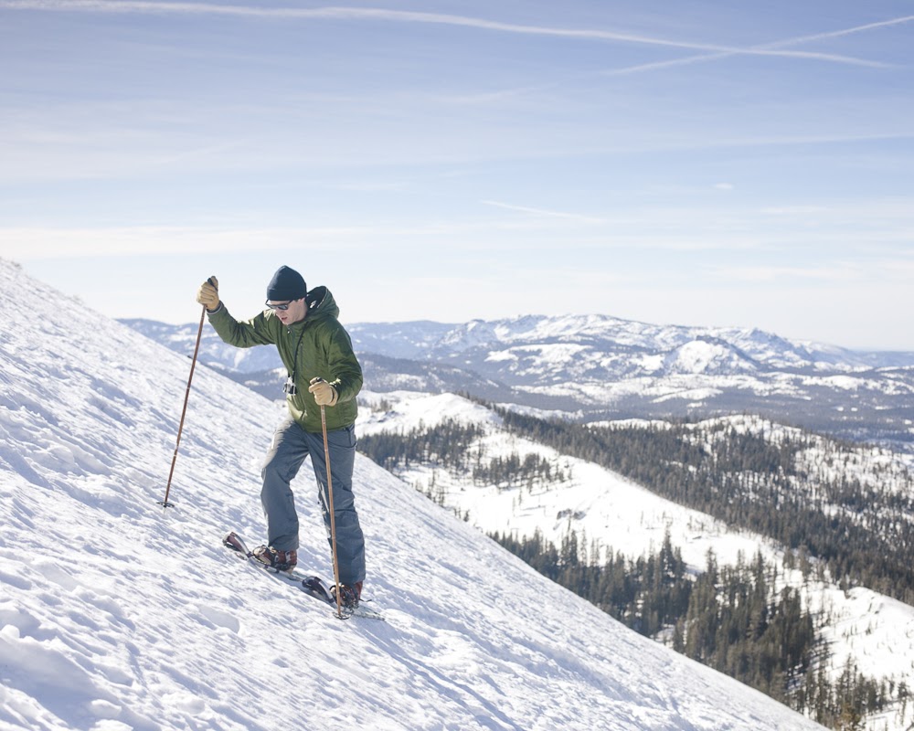 Snowshoe to the Peter Grubb Hut