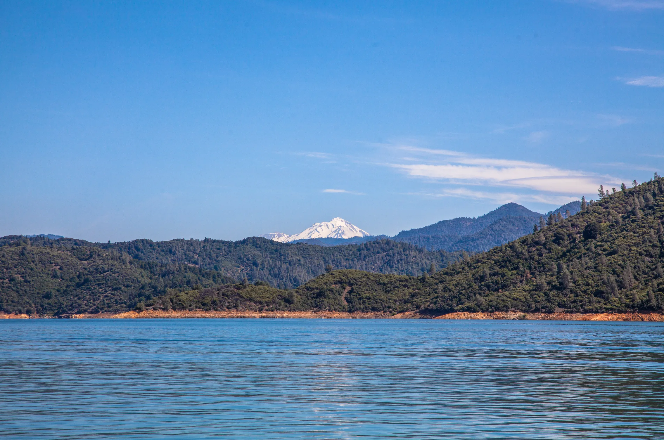 Houseboat Lake Shasta